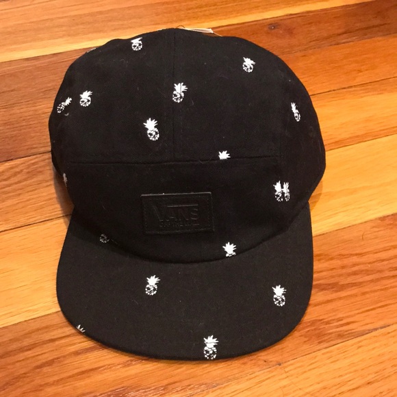 vans pineapple hat